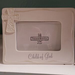 Treasured Memories. Child of God Porcelain Picture Frame. 4×6